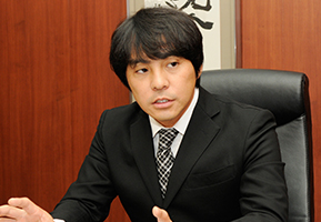 相川佳之氏