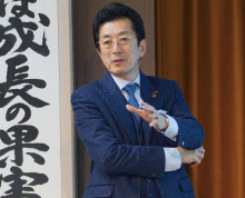 青木仁志氏 × 青木仁志